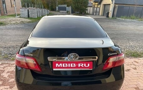 Toyota Camry, 2011 год, 1 240 000 рублей, 2 фотография