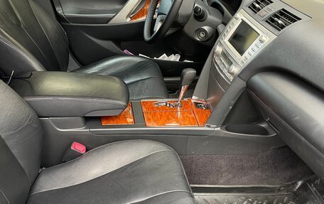 Toyota Camry, 2011 год, 1 240 000 рублей, 10 фотография