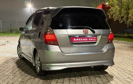 Honda Fit III, 2002 год, 345 000 рублей, 6 фотография