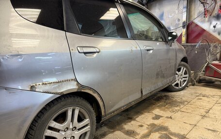 Honda Fit III, 2002 год, 345 000 рублей, 15 фотография