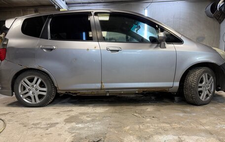 Honda Fit III, 2002 год, 345 000 рублей, 10 фотография