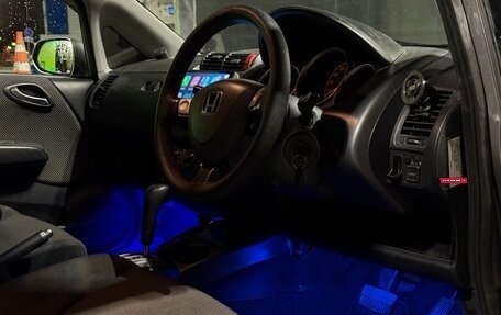 Honda Fit III, 2002 год, 345 000 рублей, 4 фотография