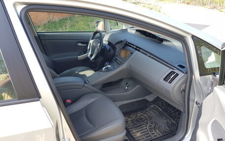 Toyota Prius, 2009 год, 1 199 000 рублей, 7 фотография