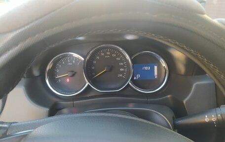 Renault Duster I рестайлинг, 2018 год, 1 400 000 рублей, 3 фотография