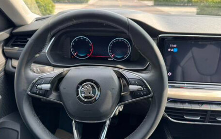 Skoda Karoq I, 2022 год, 1 820 000 рублей, 11 фотография