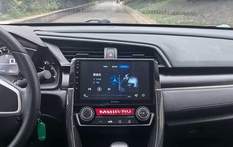 Honda Civic IX, 2021 год, 1 300 000 рублей, 7 фотография