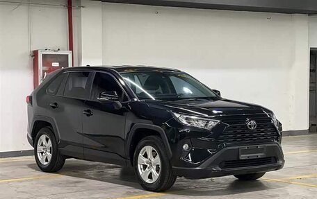 Toyota RAV4, 2022 год, 2 685 000 рублей, 1 фотография