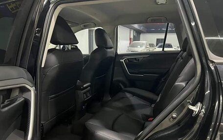 Toyota RAV4, 2022 год, 2 685 000 рублей, 7 фотография