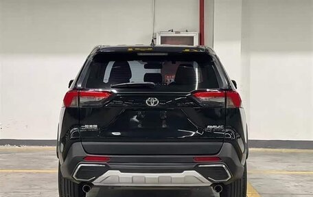 Toyota RAV4, 2022 год, 2 685 000 рублей, 11 фотография