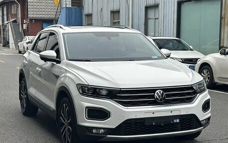 Volkswagen T-Roc I, 2022 год, 2 100 069 рублей, 3 фотография