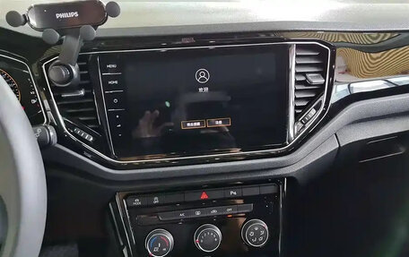 Volkswagen T-Roc I, 2022 год, 2 100 069 рублей, 9 фотография