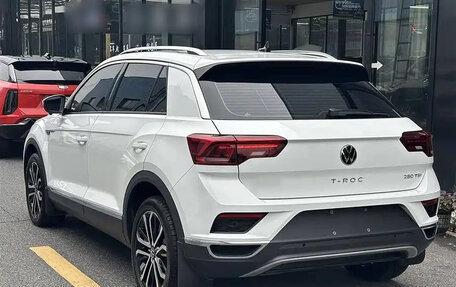 Volkswagen T-Roc I, 2022 год, 2 100 069 рублей, 14 фотография