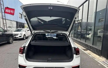 Volkswagen T-Roc I, 2022 год, 2 100 069 рублей, 13 фотография