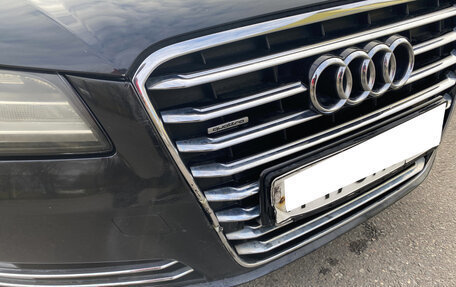 Audi A8, 2011 год, 1 300 000 рублей, 15 фотография