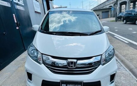 Honda Freed I, 2015 год, 950 001 рублей, 2 фотография