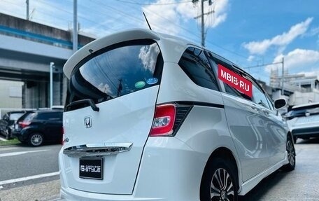 Honda Freed I, 2015 год, 950 001 рублей, 8 фотография