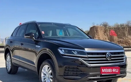 Volkswagen Touareg III, 2021 год, 4 400 000 рублей, 3 фотография