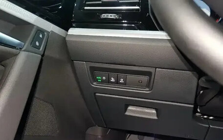 Volkswagen Touareg III, 2021 год, 4 400 000 рублей, 12 фотография