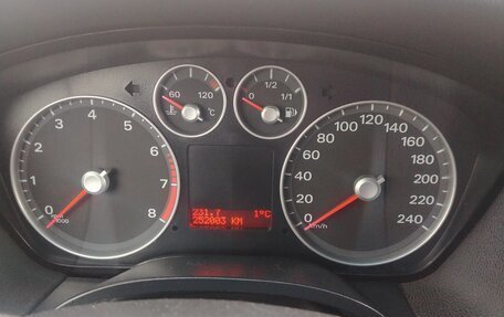 Ford Focus II рестайлинг, 2007 год, 390 000 рублей, 17 фотография