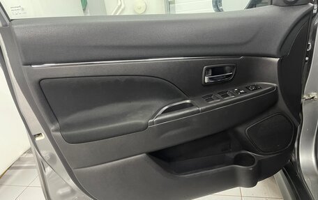 Mitsubishi ASX I рестайлинг, 2013 год, 999 000 рублей, 18 фотография