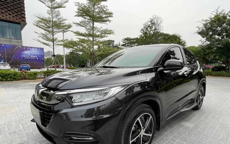 Honda Vezel, 2021 год, 1 750 001 рублей, 2 фотография