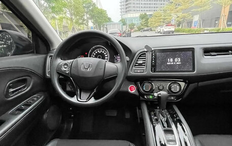 Honda Vezel, 2021 год, 1 750 001 рублей, 15 фотография