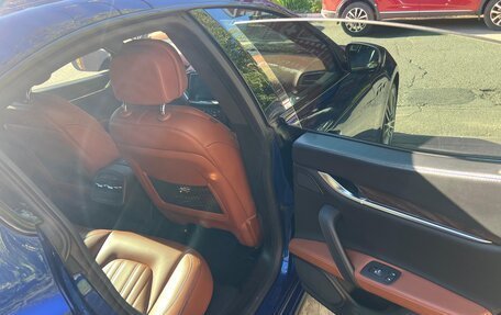 Maserati Ghibli, 2017 год, 3 750 000 рублей, 13 фотография