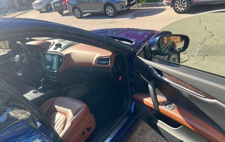 Maserati Ghibli, 2017 год, 3 750 000 рублей, 12 фотография