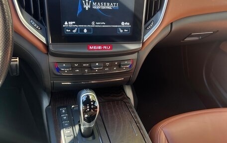 Maserati Ghibli, 2017 год, 3 750 000 рублей, 10 фотография