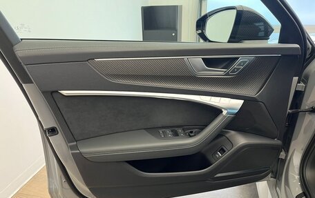 Audi RS 6, 2021 год, 18 990 000 рублей, 10 фотография