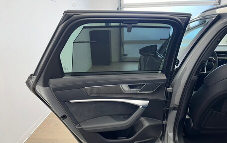 Audi RS 6, 2021 год, 18 990 000 рублей, 12 фотография