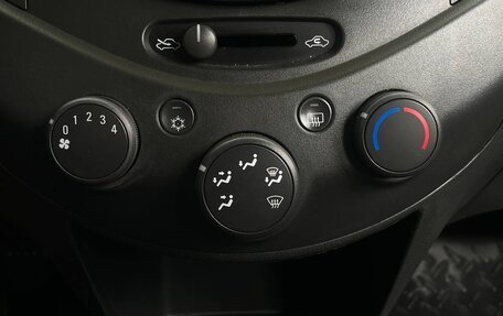 Chevrolet Spark III, 2012 год, 645 000 рублей, 17 фотография