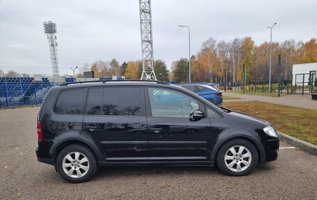 Volkswagen Touran III, 2010 год, 790 000 рублей, 6 фотография