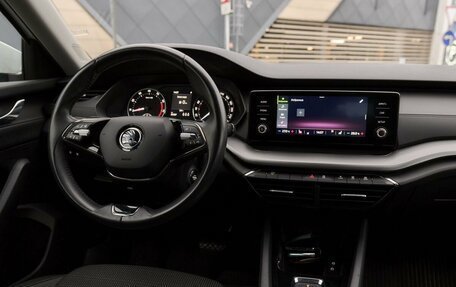 Skoda Octavia IV, 2021 год, 2 300 000 рублей, 11 фотография