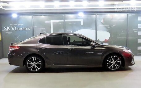 Toyota Camry, 2020 год, 2 318 000 рублей, 1 фотография