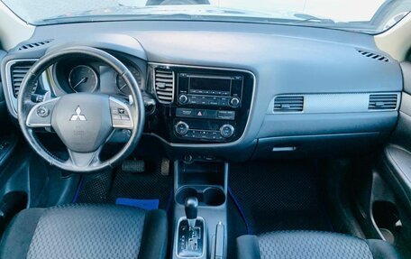 Mitsubishi Outlander III рестайлинг 3, 2013 год, 1 200 000 рублей, 10 фотография