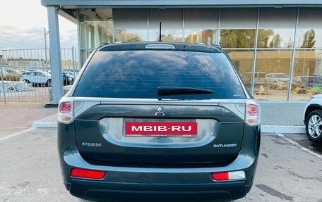 Mitsubishi Outlander III рестайлинг 3, 2013 год, 1 200 000 рублей, 6 фотография