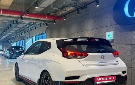 Hyundai Veloster II, 2022 год, 1 818 000 рублей, 4 фотография