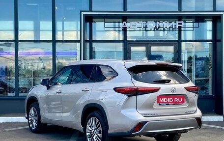 Toyota Highlander, 2025 год, 6 130 000 рублей, 5 фотография