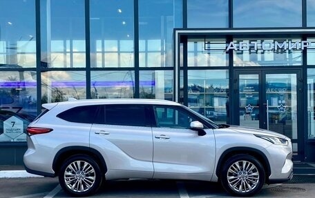 Toyota Highlander, 2025 год, 6 130 000 рублей, 10 фотография
