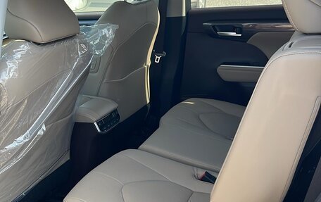 Toyota Highlander, 2025 год, 5 600 000 рублей, 9 фотография