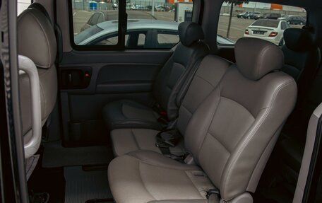 Hyundai Grand Starex Grand Starex I рестайлинг 2, 2014 год, 2 000 000 рублей, 16 фотография