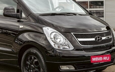 Hyundai Grand Starex Grand Starex I рестайлинг 2, 2014 год, 2 000 000 рублей, 8 фотография