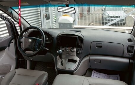 Hyundai Grand Starex Grand Starex I рестайлинг 2, 2014 год, 2 000 000 рублей, 15 фотография