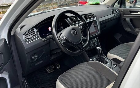 Volkswagen Tiguan II, 2019 год, 2 499 999 рублей, 6 фотография