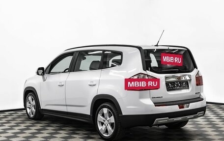 Chevrolet Orlando I, 2015 год, 1 500 000 рублей, 4 фотография