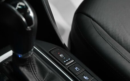 Hyundai Santa Fe III рестайлинг, 2018 год, 2 800 000 рублей, 13 фотография