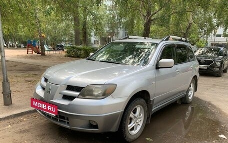 Mitsubishi Outlander III рестайлинг 3, 2003 год, 500 000 рублей, 3 фотография