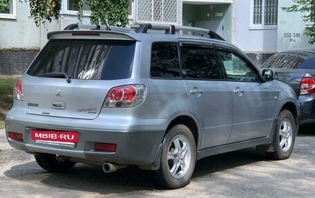 Mitsubishi Outlander III рестайлинг 3, 2003 год, 500 000 рублей, 5 фотография