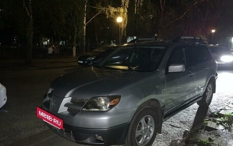 Mitsubishi Outlander III рестайлинг 3, 2003 год, 500 000 рублей, 10 фотография